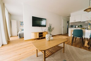 Bügeleisen/Bügelbrett, WLAN, Bettwäsche