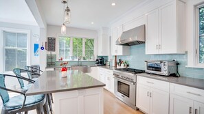 Microwave, oven, stovetop, coffee/tea maker