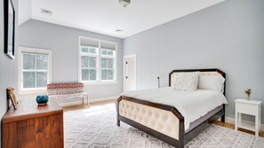 Iron/ironing board, Internet, bed sheets