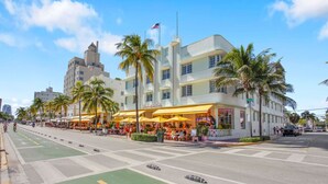 Exterior - South Beach 2BR Condo with Ocean Views on Ocean Dr (Miami Beach)