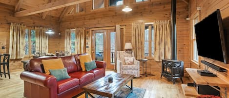 Televisión, chimenea