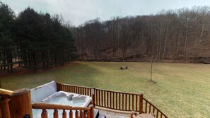 Tina de hidromasaje al aire libre