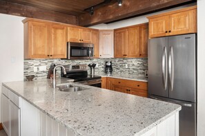 Fridge, microwave, oven, stovetop - Top of the Village~Ski-in/out~HT~Pool~Grill~Parking (Snowmass Village)