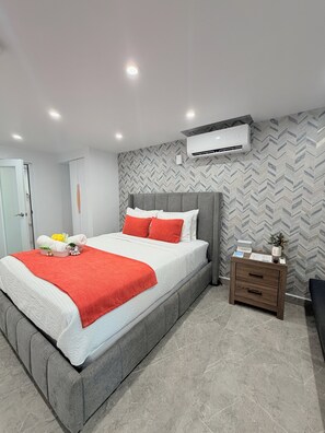 1 bedroom, iron/ironing board, WiFi, bed sheets - Villa Margarita Luxury M1,a 5 min del aeropuerto SJU, playas y restaurantes. (carolina)