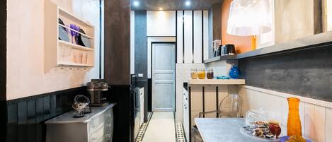 Penthouse, 1 chambre, vue cour intérieure | Cuisine privée
