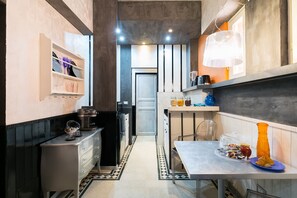 Penthouse, 1 habitación, vista al patio | Cocina privada