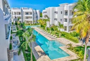 Pool - ONA White Sands Penthouse | Terrace & picuzzi (Bavaro)