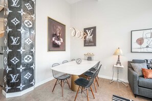 Apartment, Multiple Beds, Kitchen, City View (The 333 Suites 301) | Dining