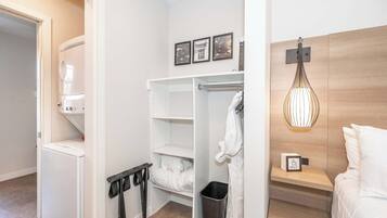 2 bedrooms, individually decorated, individually furnished