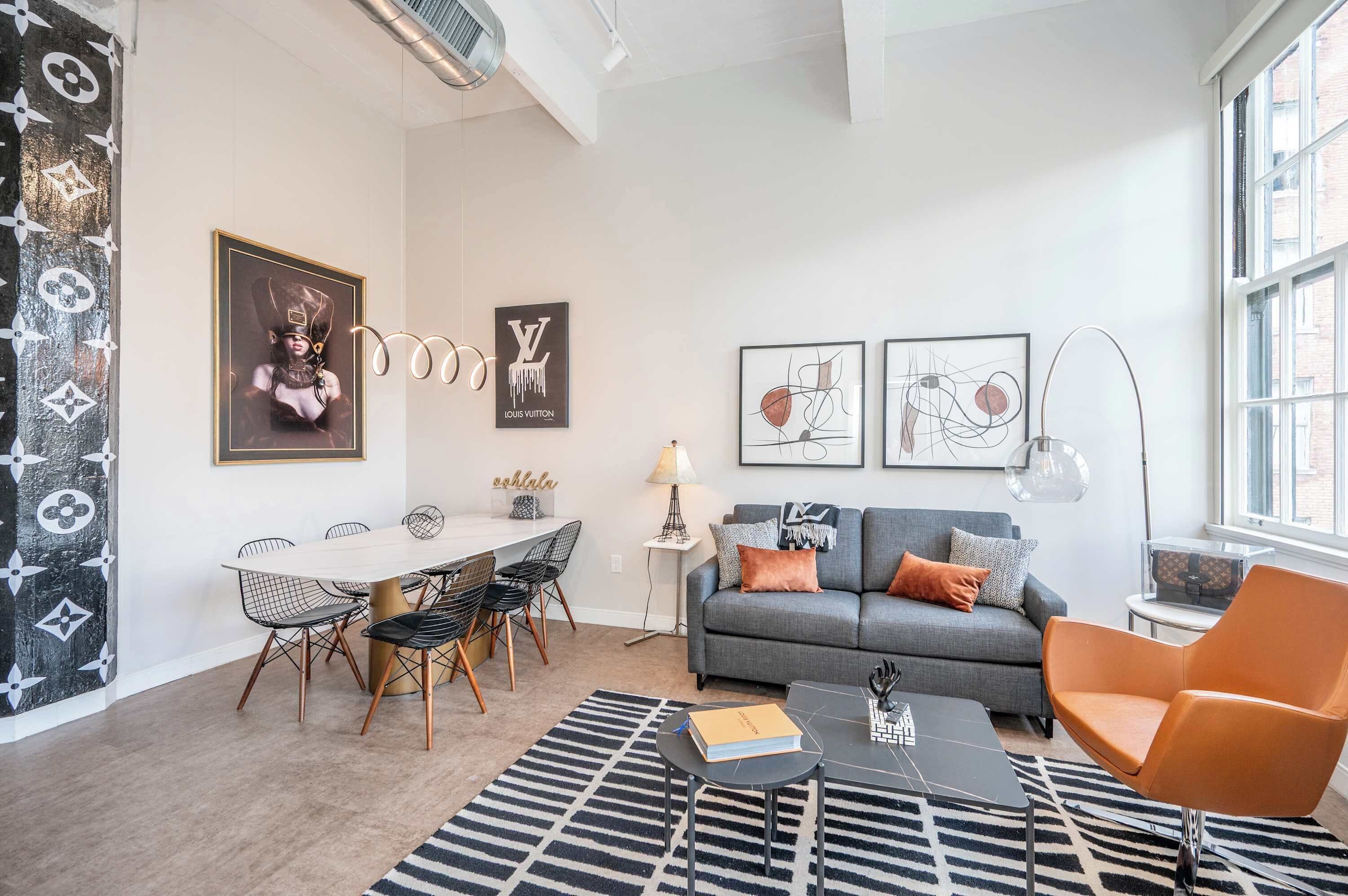 Apartment, Multiple Beds, Kitchen, City View (The 333 Suites 301) | Living area