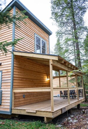 Exterior - Trout Lily Cottage at The Fens (Davis)