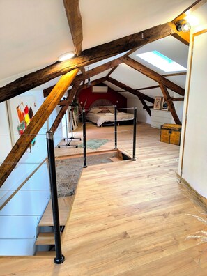 Fer et planche à repasser, Wi-Fi, draps fournis