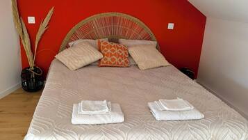 Fer et planche à repasser, Wi-Fi, draps fournis