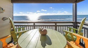 Outdoor dining - Oceanfront Penthouse with Pool & Stunning Beach Views in Murrells Inlet (Murrells Inlet)