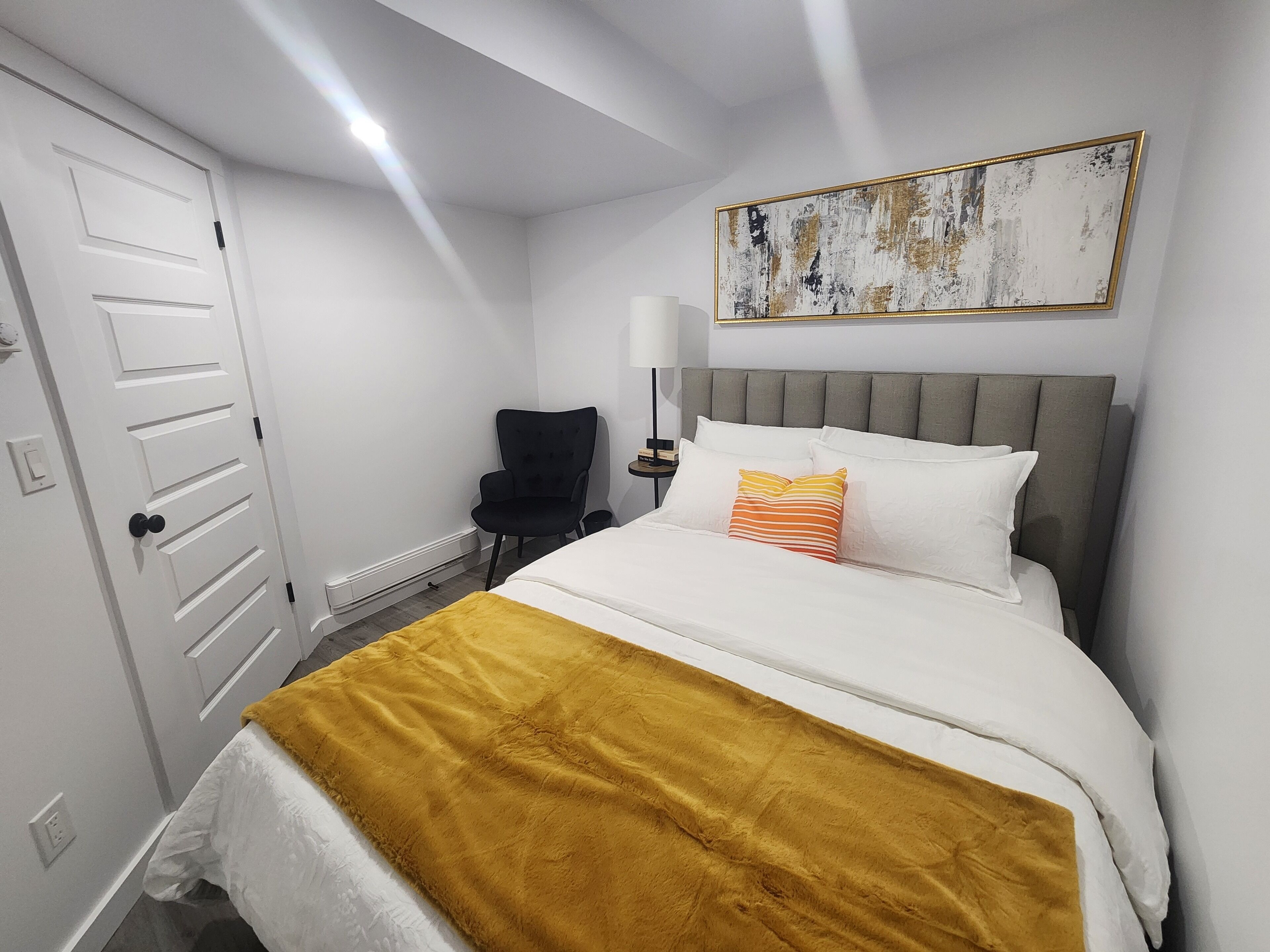 2 dormitoris, planxa i posts de planxar, wifi gratuïta i roba de llit 