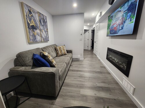 Stylish 2 bedroom basement suite built for comfort and relaxation. Sleeps 5.