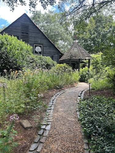 Welcome to your dream stay in the heart of vibrant, walkable Serenbe!