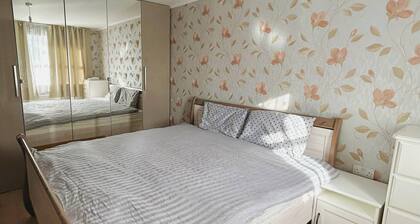 Room-salford Detached House With Ensuite