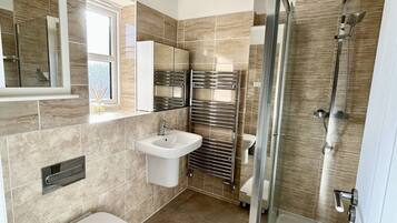 Room, 1 Bedroom, Accessible | Bathroom