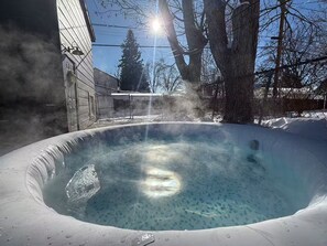Pool - Idyllic Studio w/ King Bed, Hot-Tub & Full Kitchen (Idaho Falls)