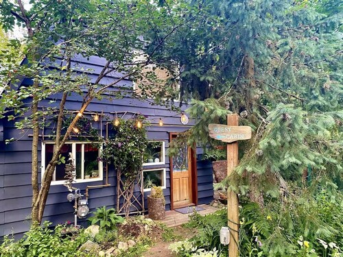 Cedar Forest Cabin - Private & Eco-Friendly