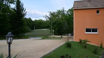 Enceinte de lâhĂ©bergement