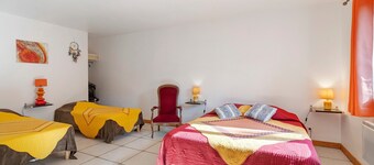 Guesthouse “La Colline Des Endrevies” with Shared Pool, Shared Terrace and Wi-Fi