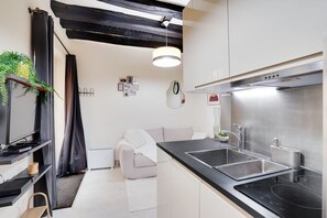 Private kitchen - Temple Marais (Paris)