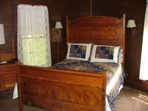 4 bedrooms, WiFi, bed sheets, wheelchair access