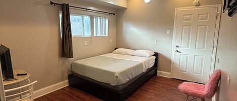 2 Schlafzimmer, Bügeleisen/Bügelbrett, WLAN, Bettwäsche