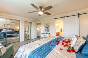 4 bedrooms, desk, iron/ironing board, travel cot - A whimsical, storybook-themed 4BR pool home designed for unforgettable family stays near Disneyland and Knott’s Berry Farm. (La Palma)