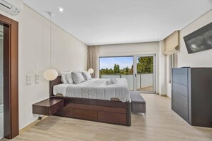 Iron/ironing board, free WiFi, bed sheets - Villa Caripira by Villa Plus (Albufeira)