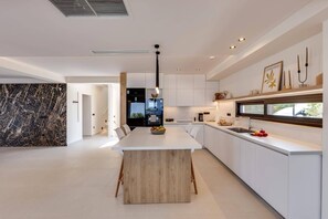 Dining - Villa Este by Villa Plus (Rethymno)