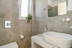 Hair dryer, towels - Villa Ruby Gem by Villa Plus (Gennadi)