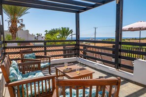 Terrace/patio - Villa Eleni Sunset by Villa Plus (Peyia)