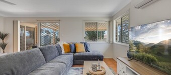 Perfect Family Retreat in Middle Ridge!