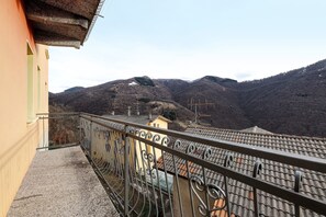 Property grounds - Apartment 'La Piudana Como Lake' with Mountain View and Balcony (Ponna Superiore)