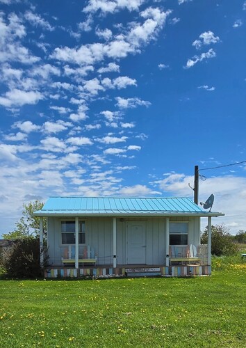 Cabin - Rustic, budget minded 2 bedroom cabin near Cabot Beach Provincial Park