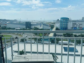 المنطقة المحيطة بالمنشأة