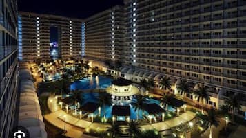 Apartment, 1 Bedroom, Smoking | Exterior