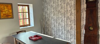 House (12 people) in Jupilles, between Le Mans and Tours, 28km from the Circuit.