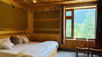 Economy Room, Hill View