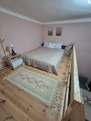 1 sovrum, strykjärn/strykbräda, wi-fi och sängkläder