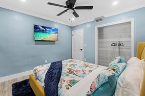 مكواة/لوح كي وواي فاي وملاءات أسرّة