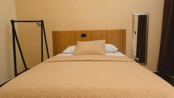 Desk, laptop workspace, free WiFi