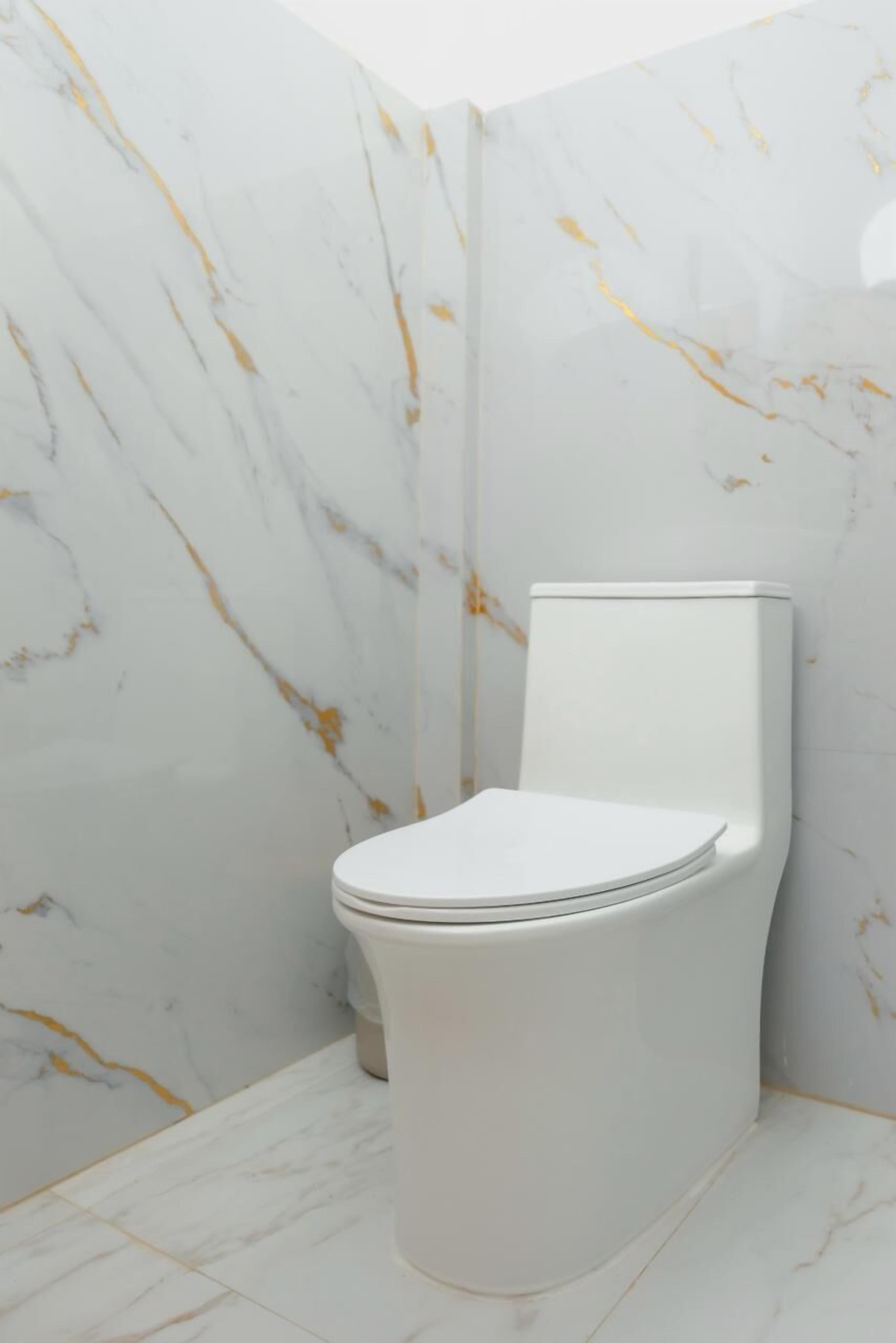 Dusj, håndklær, såpe og sjampo