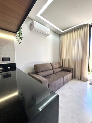 Living area - Apartamento Pequi Luxo com Garagem (Palmas)