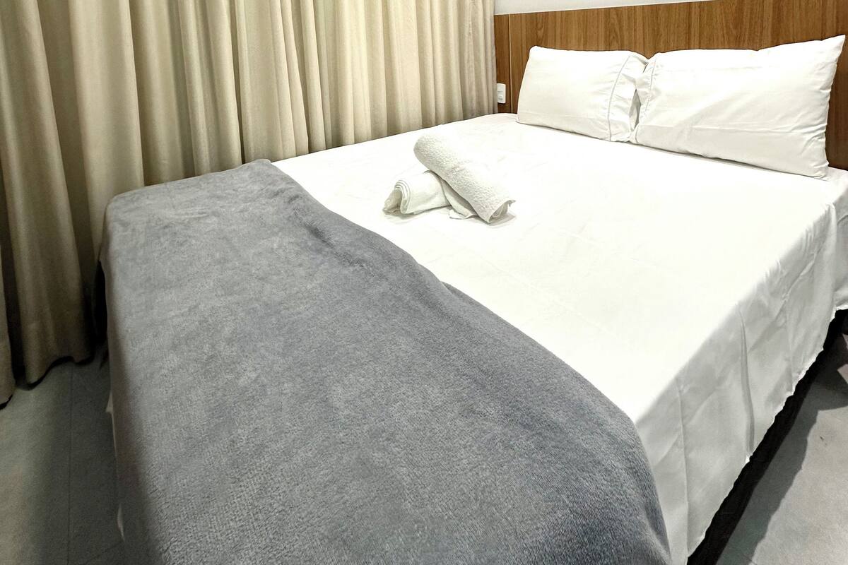 Iron/ironing board, free WiFi