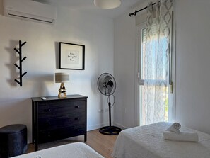 2 habitaciones, tabla de planchar con plancha y wifi gratis 