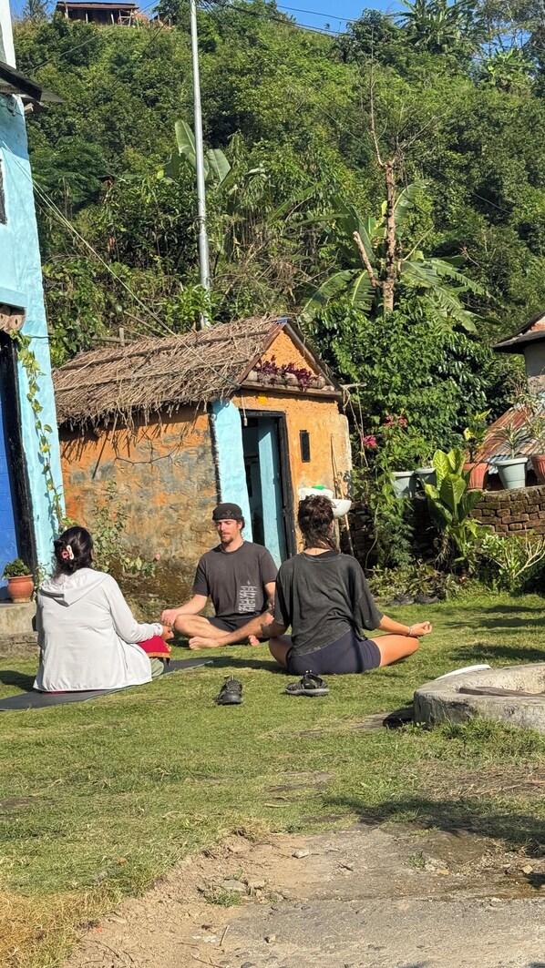 المنشأة من الخارج